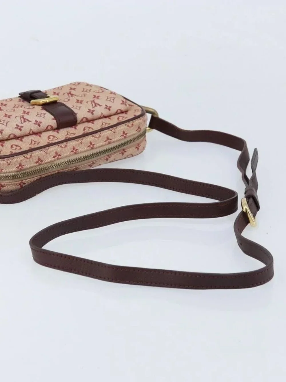 LOUIS VUITTON Monogram Mini Juliet MM Shoulder Bag Red M92219 LV Auth BA10930 - Picture 8 of 16